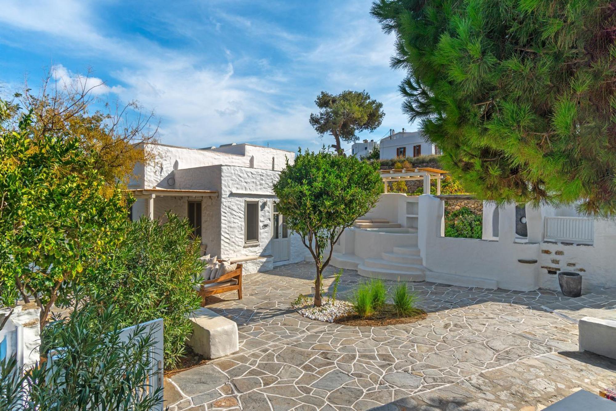 Rabagas Suites Luxury - In The Heart Of Sifnos อพอลโลเนีย ภายนอก รูปภาพ